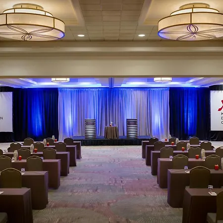 Dallas-Addison Marriott Quorum By The Galleria-3