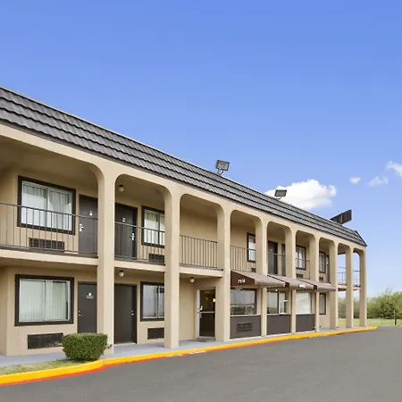 Super 8 By Wyndham Fort Worth Tx-2