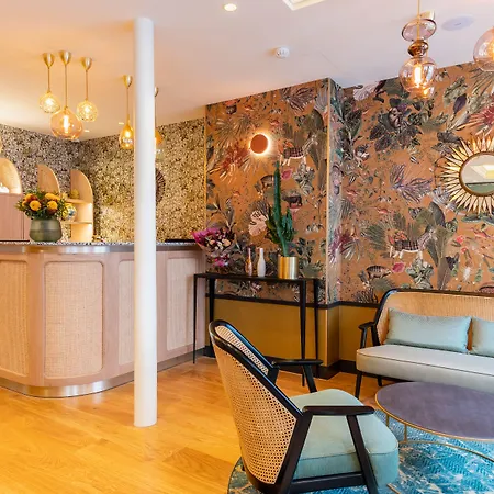 Hotel Jardin De Cluny-2