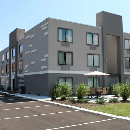 Best Western Plus Bowling Green-2