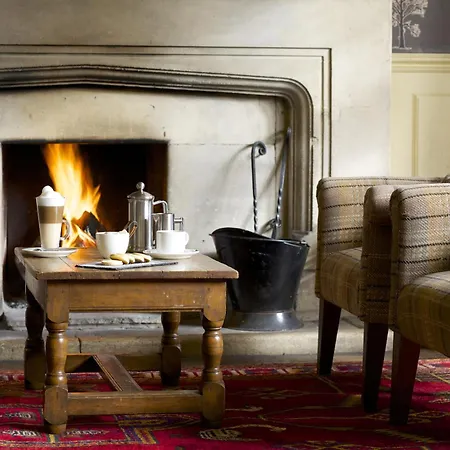 The Hare & Hounds Hotel-2