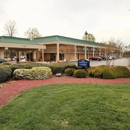 Howard Johnson By Wyndham Greensboro Near The Coliseum-2