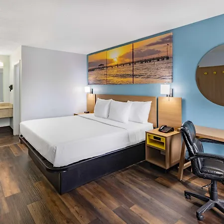Days Inn By Wyndham Pensacola I-10-3