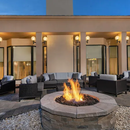 Courtyard By Marriott Rockville-3