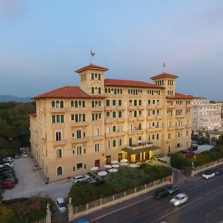 Grand Hotel Royal-3