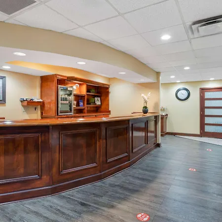 Best Western Louisville East Inn & Suites-2