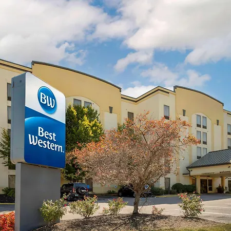 Best Western Louisville East Inn & Suites-2