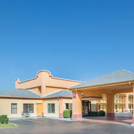 Howard Johnson By Wyndham Vicksburg-2