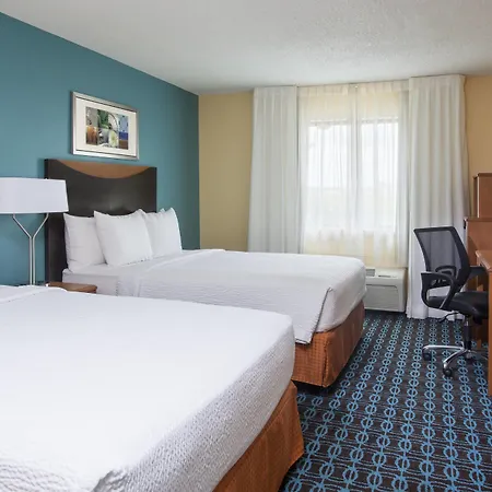 Fairfield Inn & Suites Victoria-3