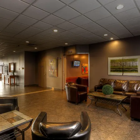 Royal Hotel Lloydminster-2