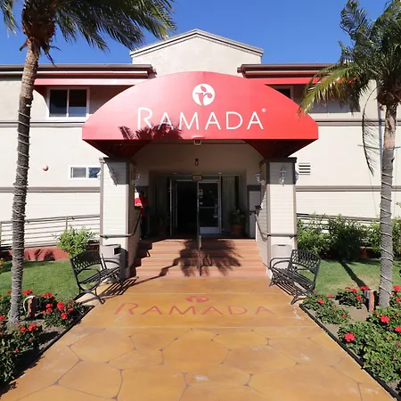 Ramada By Wyndham San Diego Airport-3