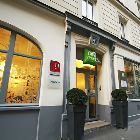 Ibis Styles Paris Cadet Lafayette-3