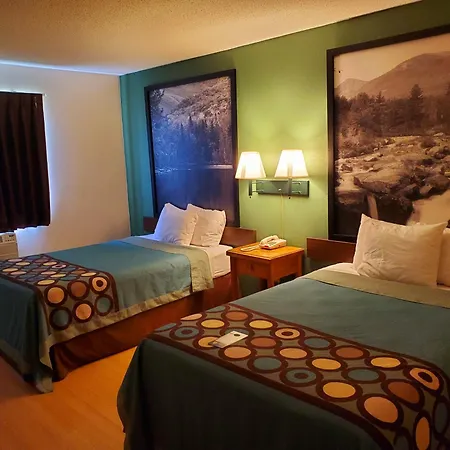 Super 8 By Wyndham Ticonderoga-3