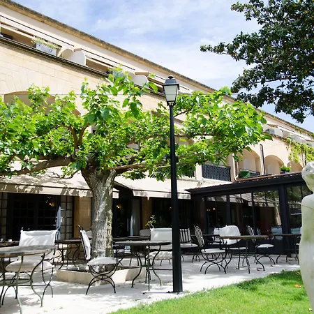 Le Vallon De Valrugues Hotel Spa & Villas-3