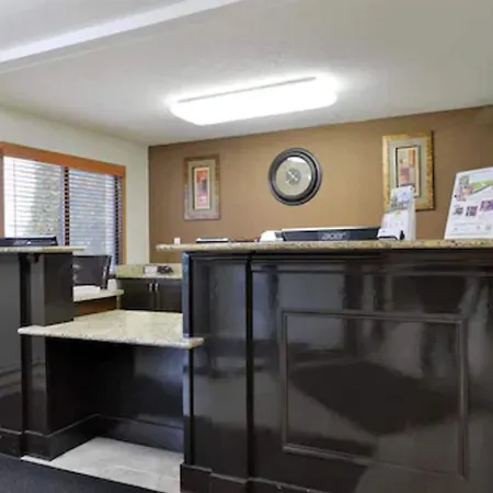 Americas Best Value Inn And Suites Bismarck-2