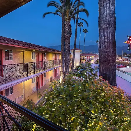 Safari Inn Burbank-Universal, A Coast Hotel-3