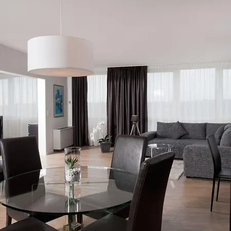 Wyndham Hannover Atrium-2