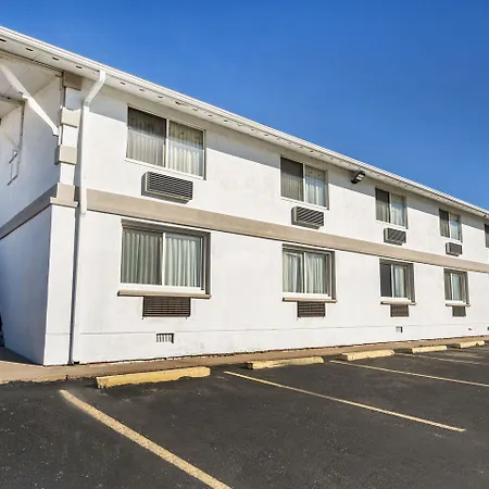 Travelodge By Wyndham Dodge City Ks-2