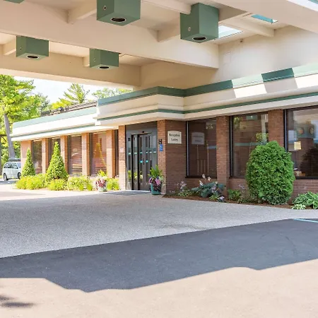 Country Inn & Suites By Radisson, Traverse City, Mi-3