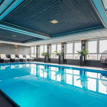 Plaza Premium Darmstadt-3