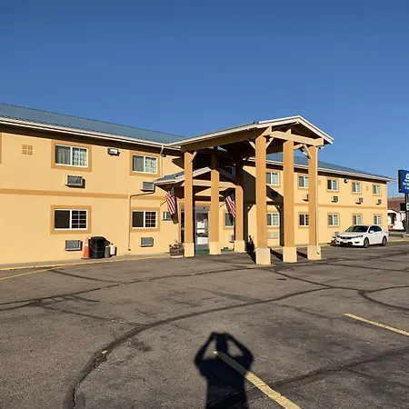 Americas Best Value Inn & Suites Sidney-2