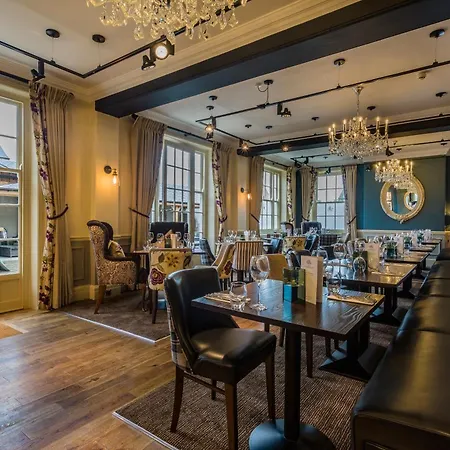 The Golden Fleece Hotel, Thirsk, North Yorkshire - The Coaching Inn Group-3