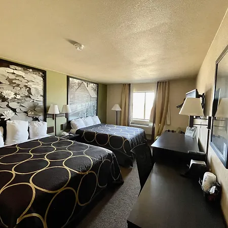 Super 8 By Wyndham Macon-3