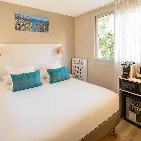 Best Western Plus Hotel La Rade-3