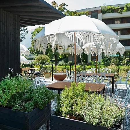 Giessen Hotel & Coffeehouse-3