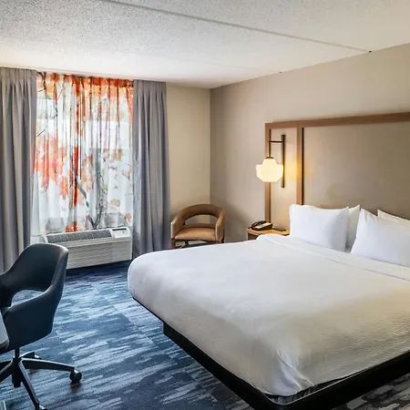 Fairfield Inn & Suites Butler-3