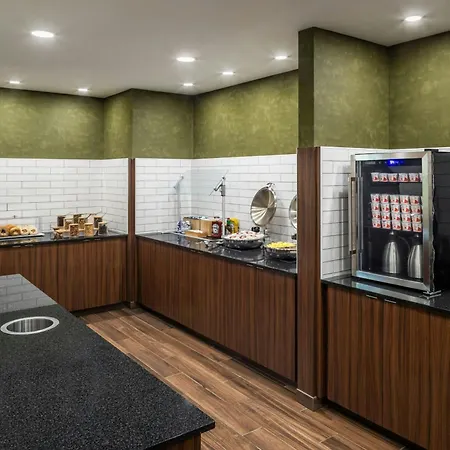 Fairfield Inn & Suites Butler-2