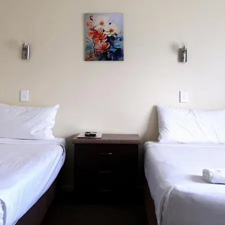 Devonwood Motel-2