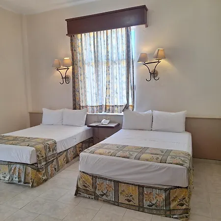 Hotel Ruiz Milan-3