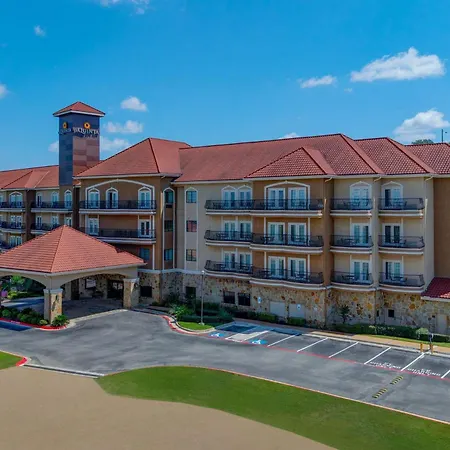 La Quinta By Wyndham Marble Falls-3