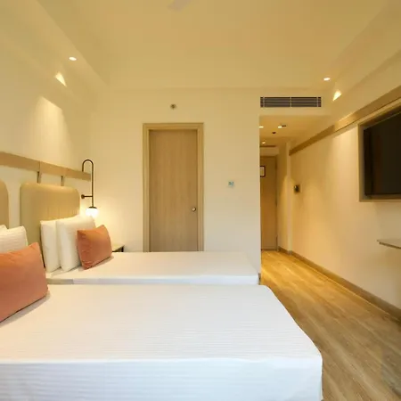 Lemon Tree Hotel, Delhi Airport-2