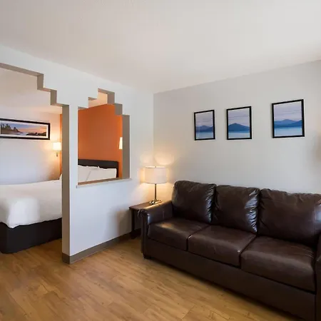 Quality Inn & Suites Junction-2