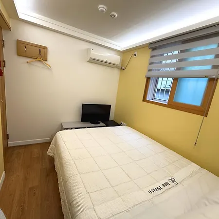 Gyeongju Bee House-3