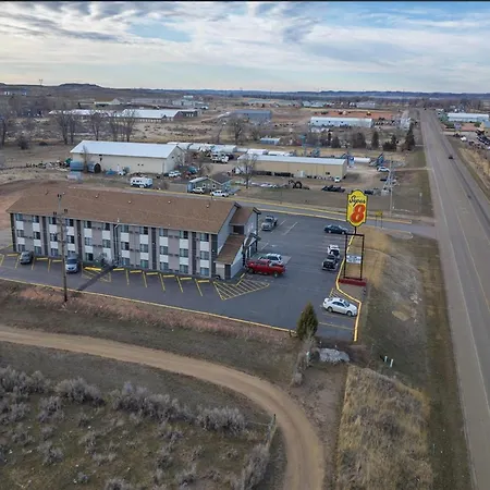 Super 8 By Wyndham Miles City-3