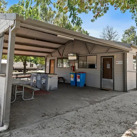 Wodonga Holiday Park-3