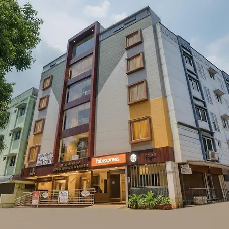 Fabhotel Ivory Pearl-3