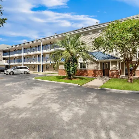 Birch Hill Suites - Lakeland-3
