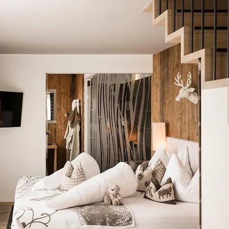 Alpine Boutique Villa Gabriela - Adults Only-3