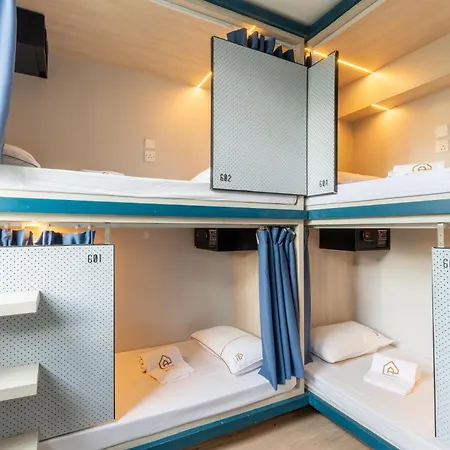 Atlas Hostel & Backpackers-2