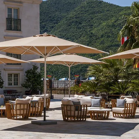 Heritage Grand Perast-2