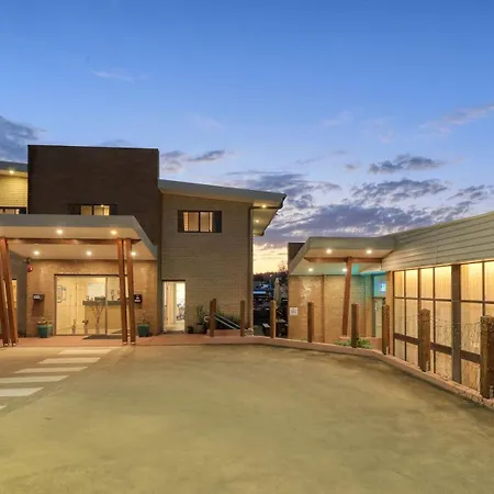 Club Maclean Motel-3