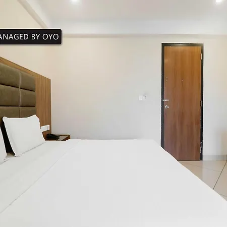 Super Townhouse Edassery Resort-3