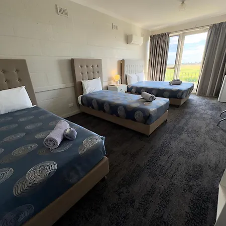 Tailem Bend Riverside Hotel-3