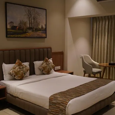 Rudra Shelter Business Hotel-3