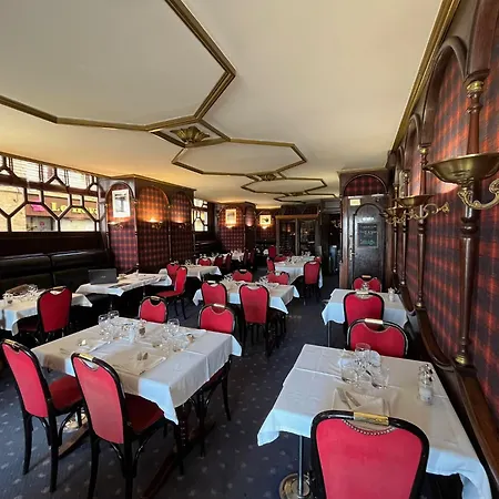Logis Hotel & Restaurant - Les Arcades-2