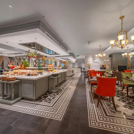 Peridot Grand Luxury Boutique Hotel-2
